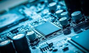 全球半導(dǎo)體上半年?duì)I收同比跌18% Intel重回第一